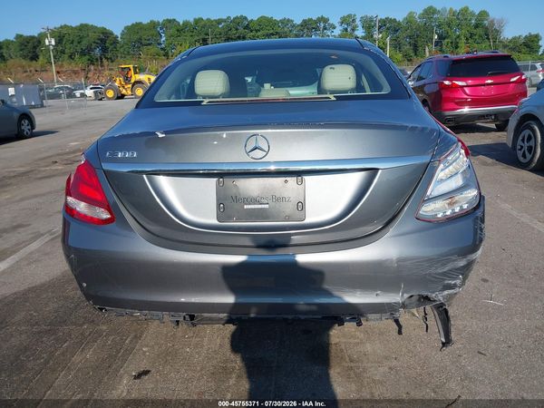 2017 MERCEDES-BENZ C 300 LUXURY
