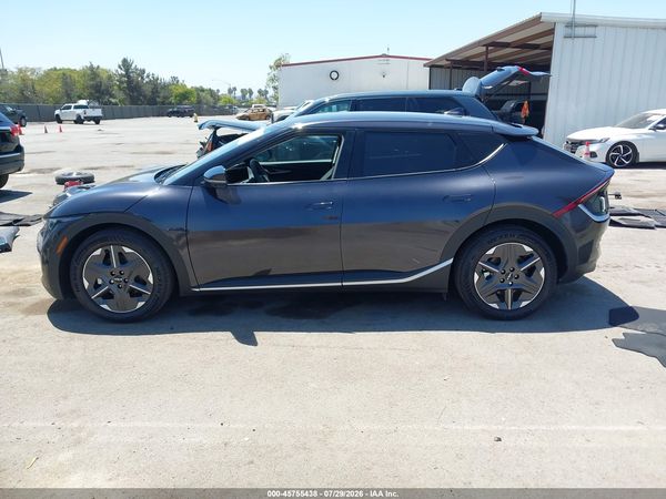2025 KIA EV6