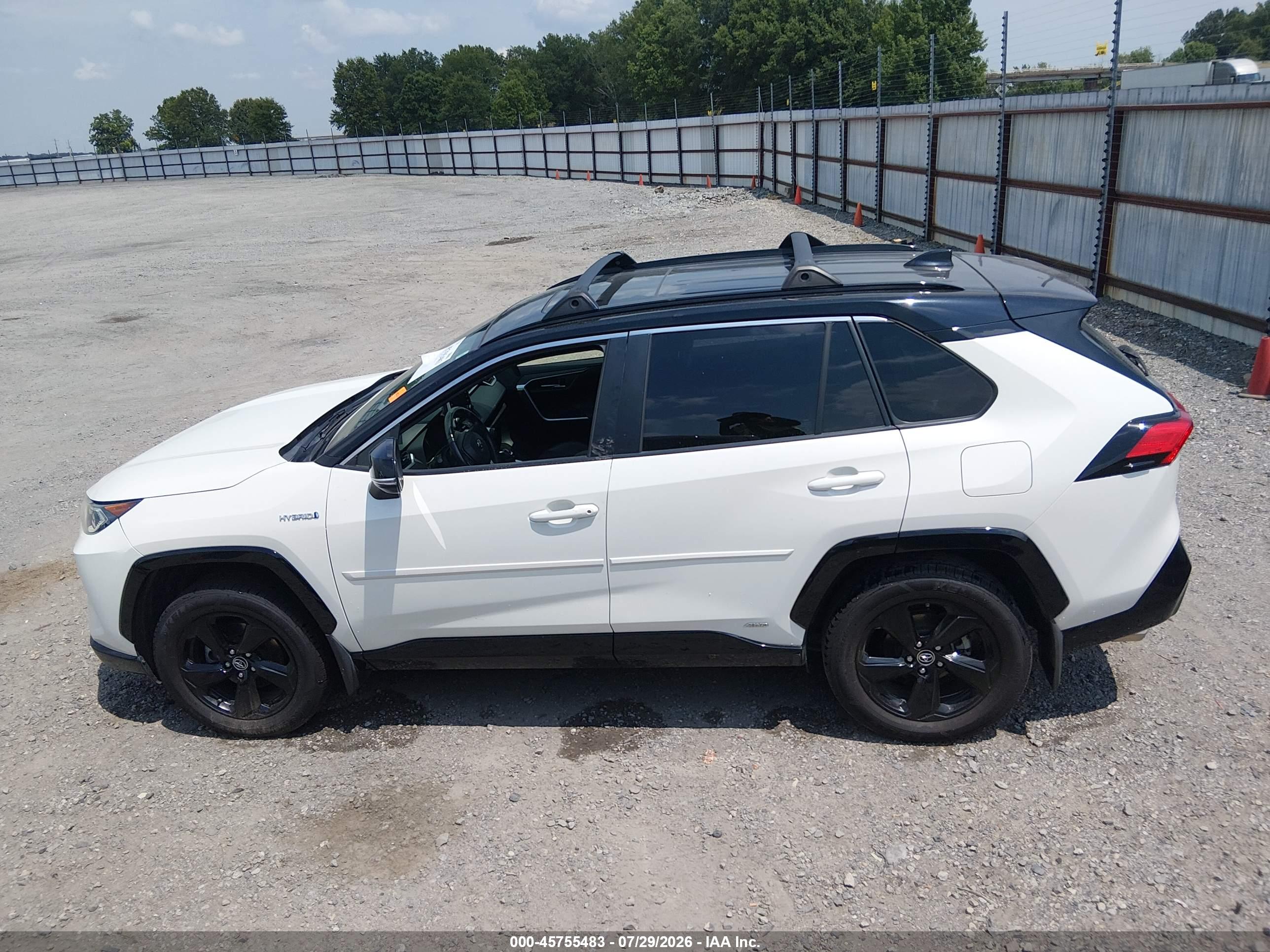 2019 TOYOTA RAV4 HYBRID XSE