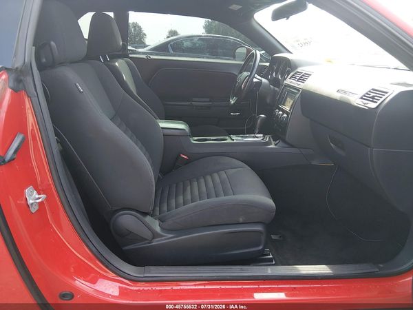 2014 DODGE CHALLENGER SXT