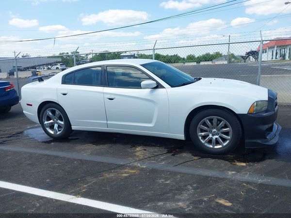 2014 DODGE CHARGER SE