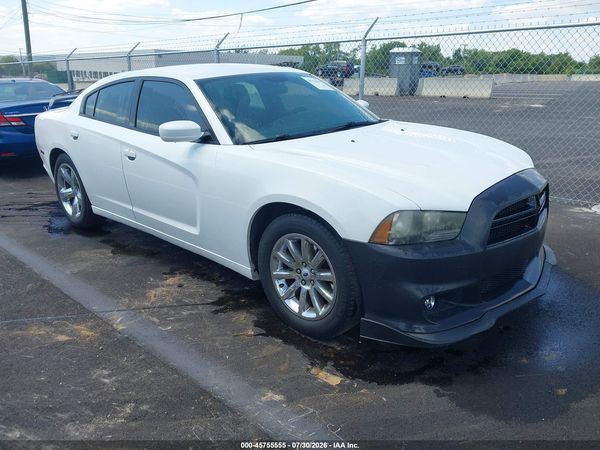 2014 DODGE CHARGER SE