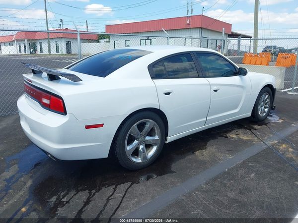 2014 DODGE CHARGER SE