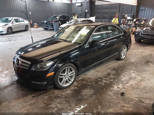 2013 MERCEDES-BENZ C 300 SPORT 4MATIC