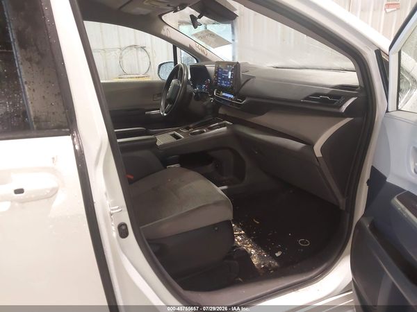 2022 TOYOTA SIENNA LE — I5