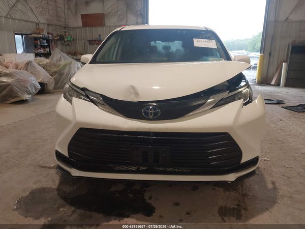 2022 TOYOTA SIENNA LE — I115