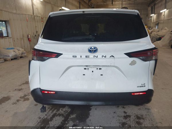 2022 TOYOTA SIENNA LE — I119