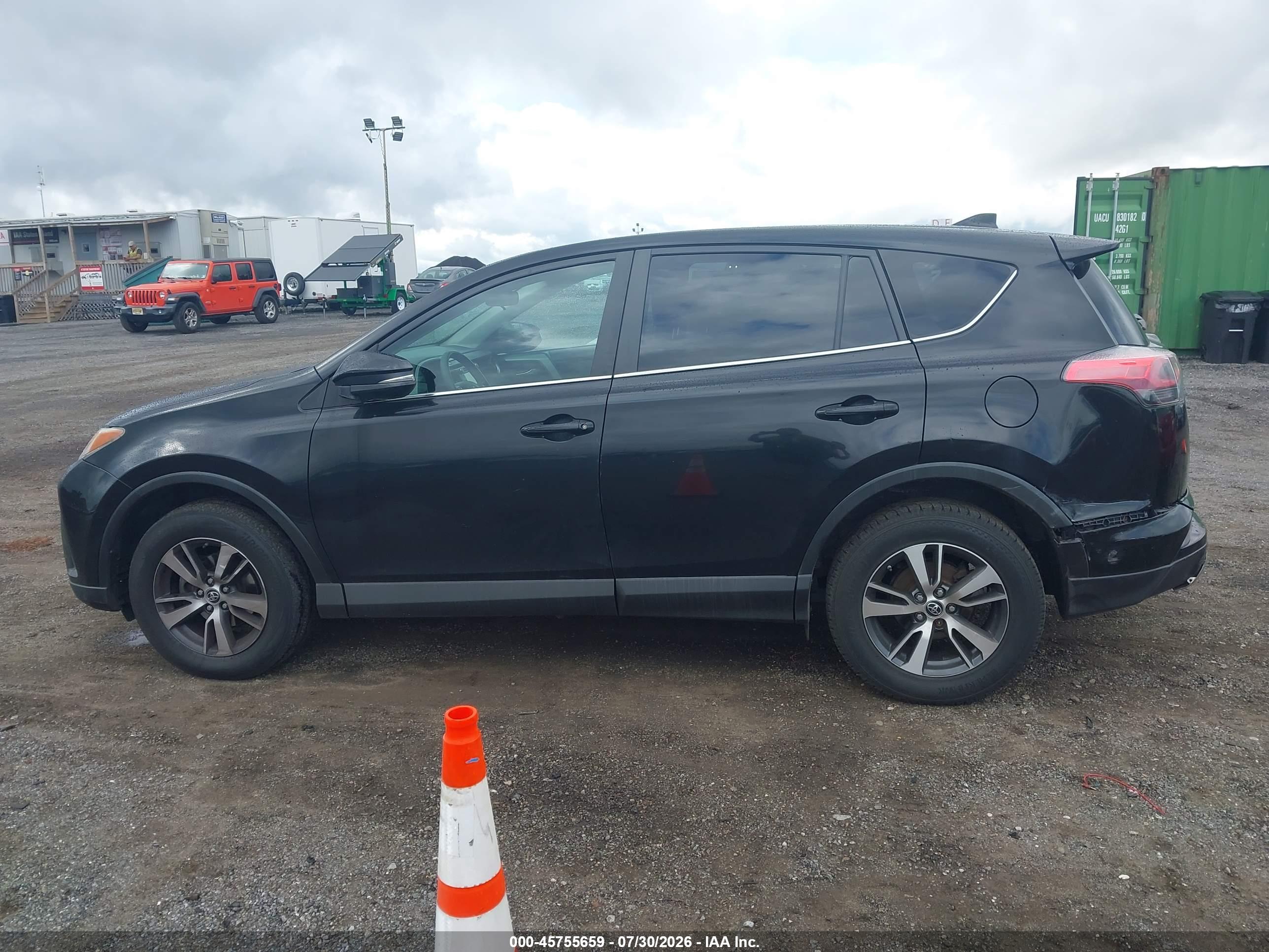 2018 TOYOTA RAV4 XLE