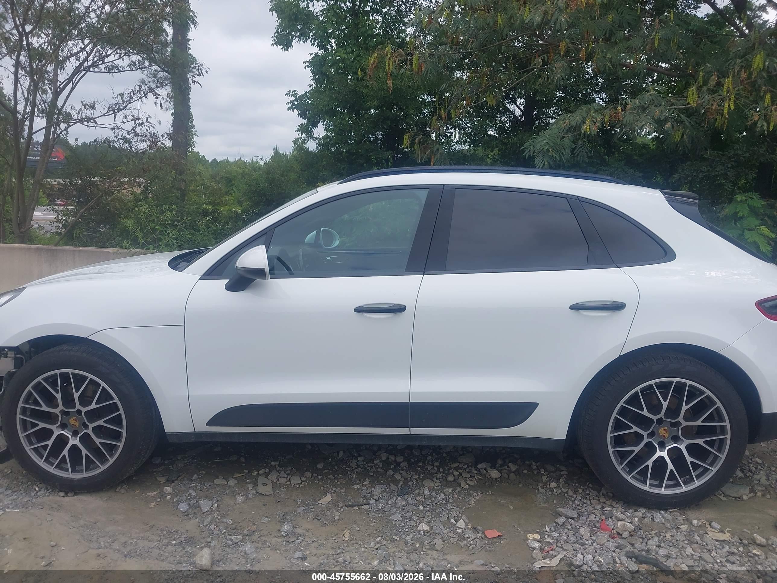 2018 PORSCHE MACAN SPORT EDITION