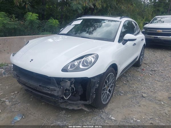 2018 PORSCHE MACAN SPORT EDITION