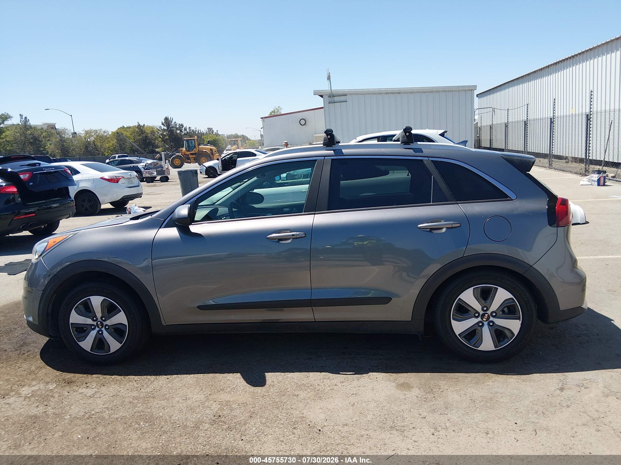 2018 KIA NIRO LX