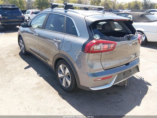 2018 KIA NIRO LX