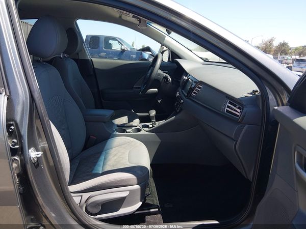 2018 KIA NIRO LX