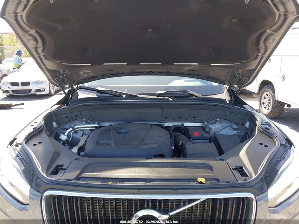 2018 VOLVO XC90 T6 MOMENTUM