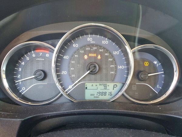 2015 TOYOTA COROLLA
