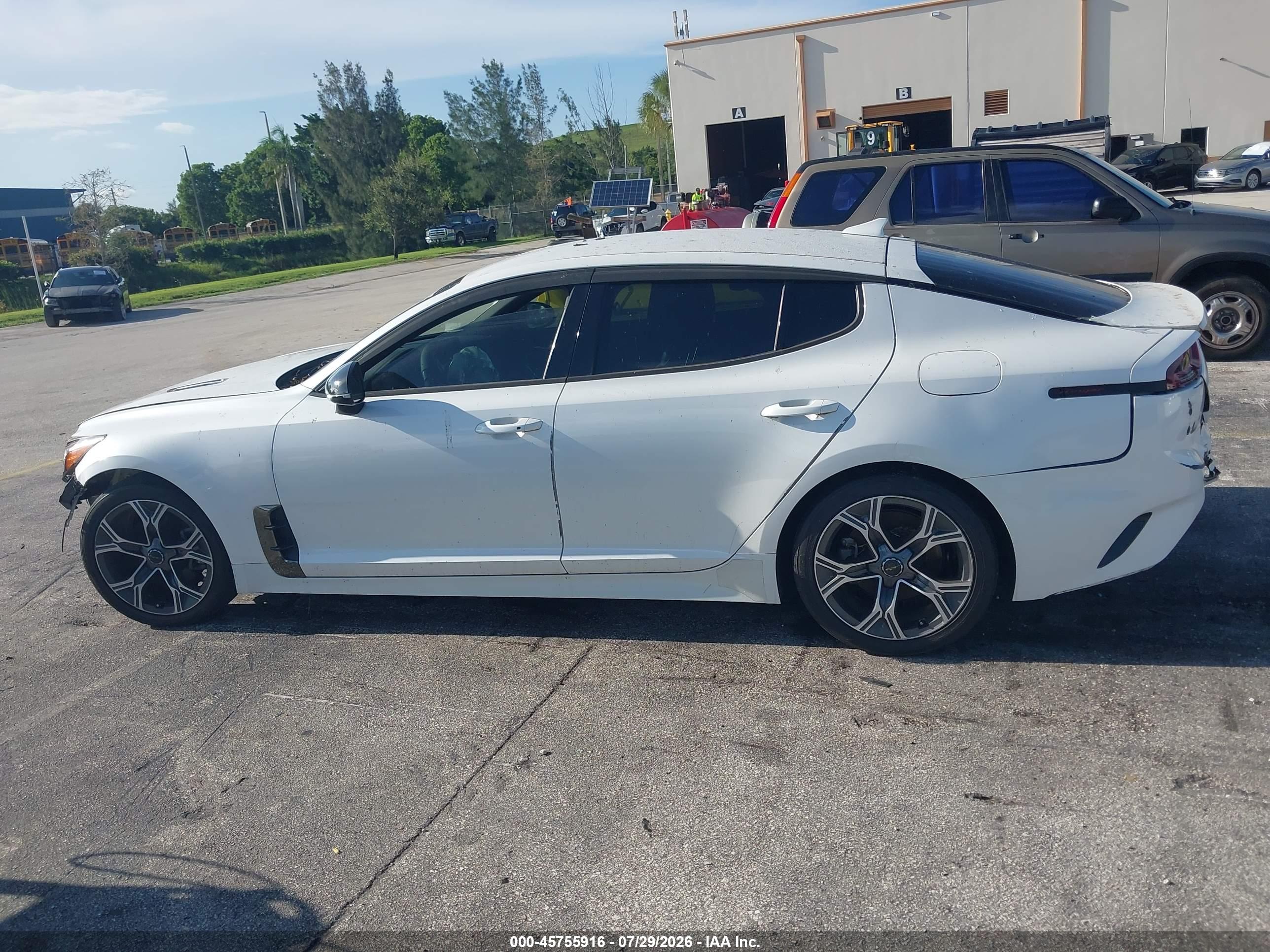 2020 KIA STINGER GT-LINE