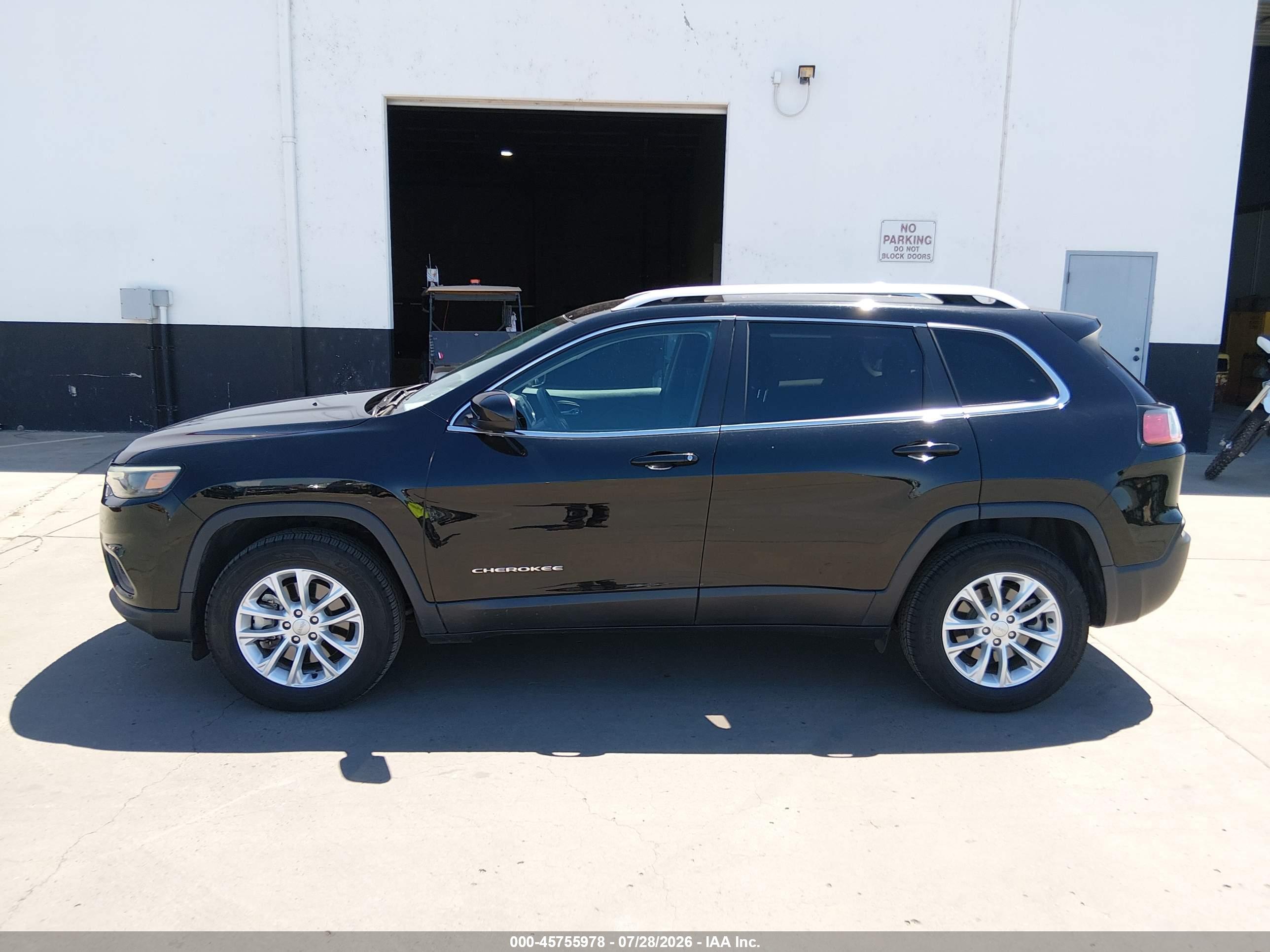 2019 JEEP CHEROKEE LATITUDE 4X4