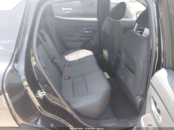 2026 NISSAN KICKS SV — I8