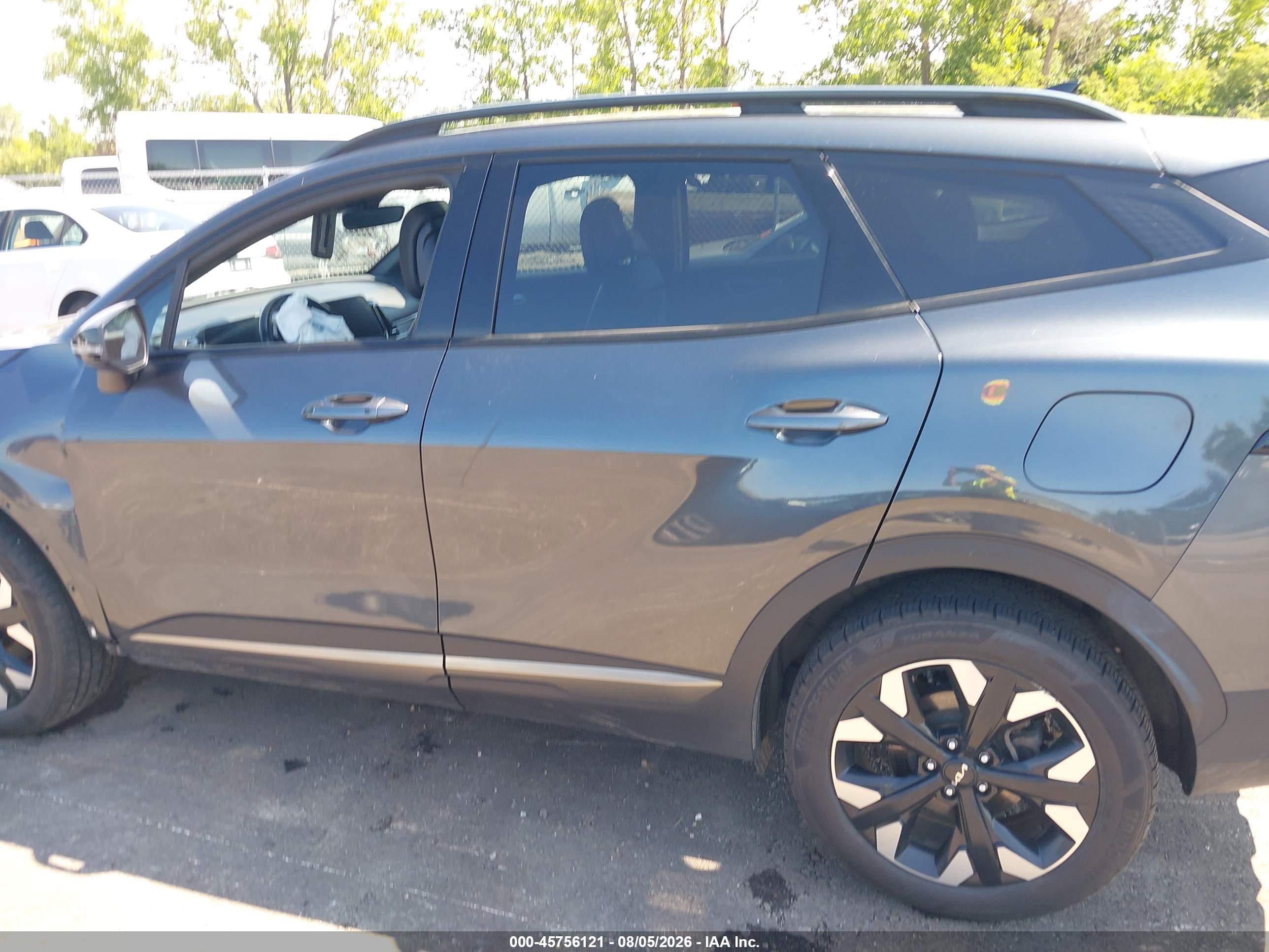 2023 KIA SPORTAGE X-LINE
