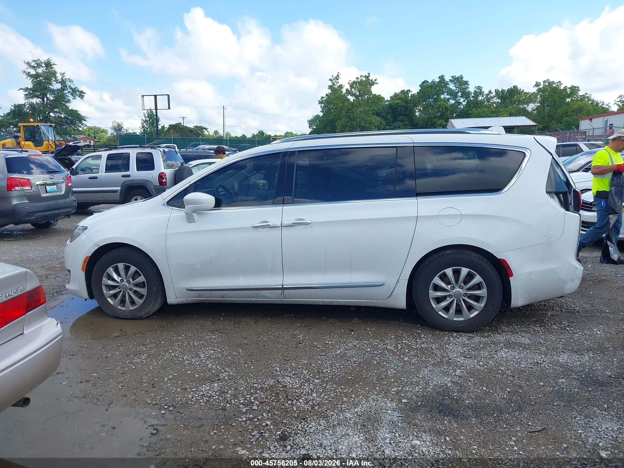 2018 CHRYSLER PACIFICA TOURING L PLUS