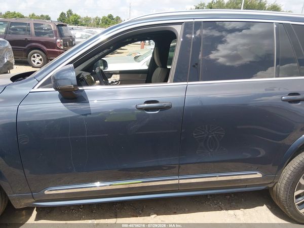 2026 VOLVO XC90