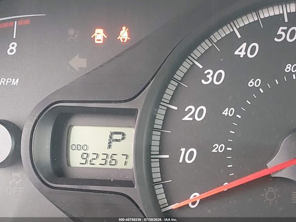 2013 TOYOTA SIENNA LE V6 8 PASSENGER