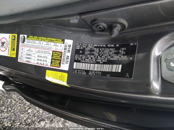 2013 TOYOTA SIENNA LE V6 8 PASSENGER