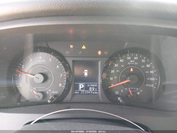 2015 TOYOTA SIENNA LE 8 PASSENGER