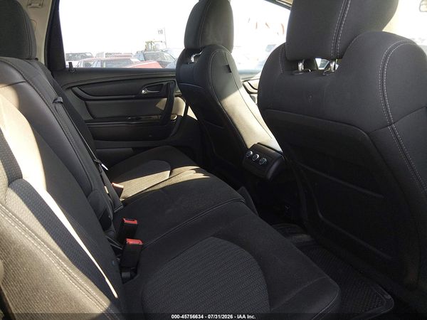 2016 CHEVROLET TRAVERSE LT — I8