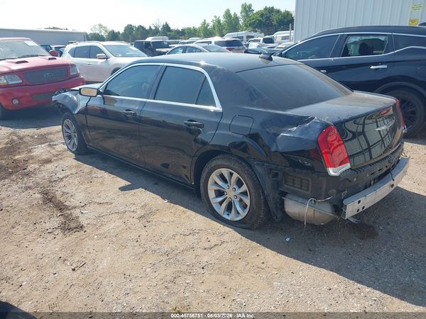 2019 CHRYSLER 300 TOURING — I3