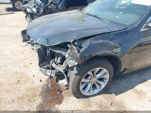 2019 CHRYSLER 300 TOURING — I6