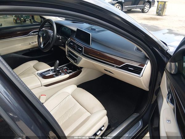 2016 BMW 750I XDRIVE