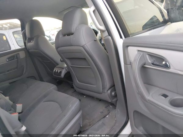 2016 CHEVROLET TRAVERSE LS — I8