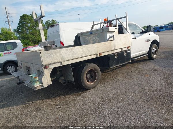 2018 RAM 3500 CHASSIS TRADESMAN/SLT