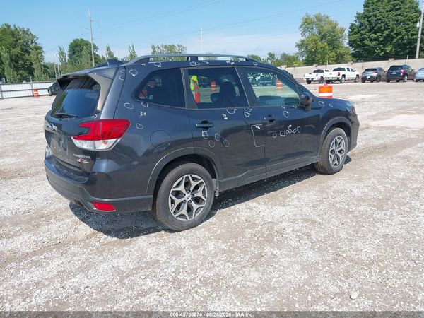 2019 SUBARU FORESTER PREMIUM — I4