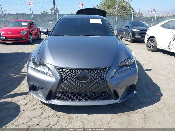 2016 LEXUS IS 200T