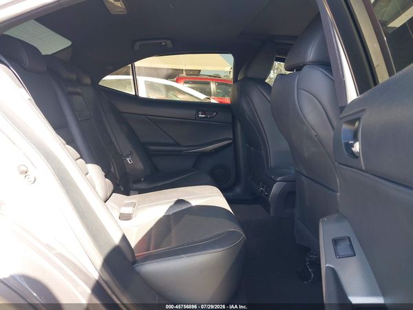 2016 LEXUS IS 200T
