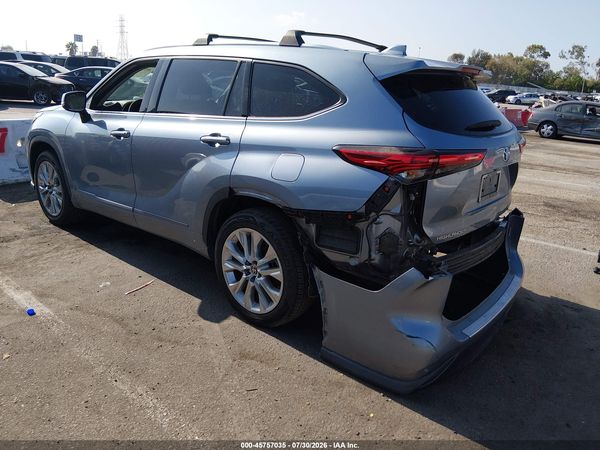 2022 TOYOTA HIGHLANDER LIMITED