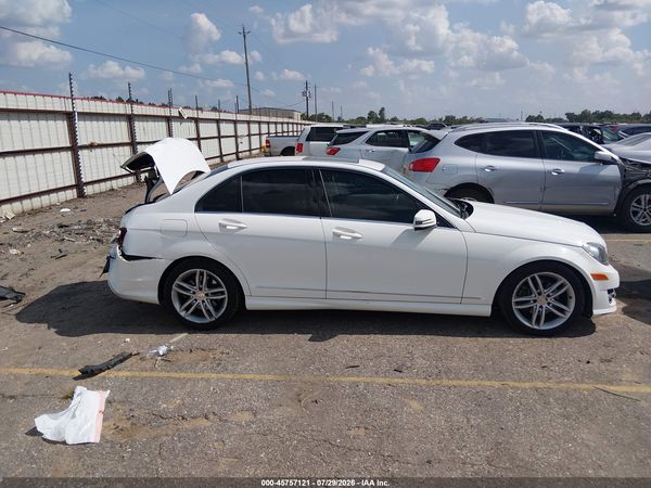 2014 MERCEDES-BENZ C 250 SPORT