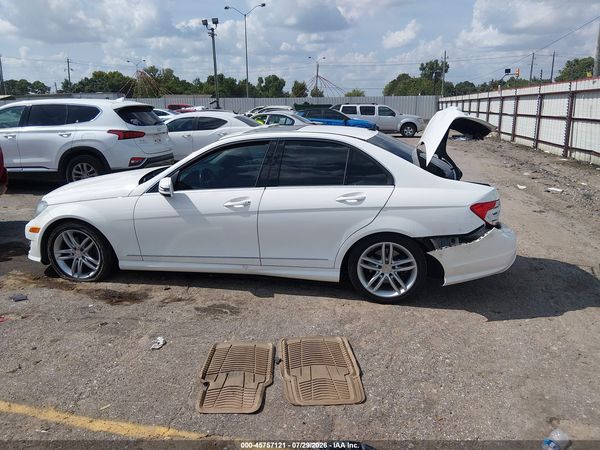 2014 MERCEDES-BENZ C 250 SPORT