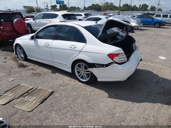2014 MERCEDES-BENZ C 250 SPORT