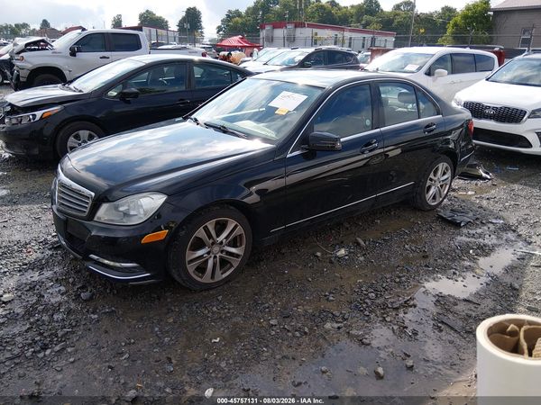 2013 MERCEDES-BENZ C 300 LUXURY 4MATIC
