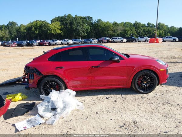2021 PORSCHE CAYENNE COUPE GTS