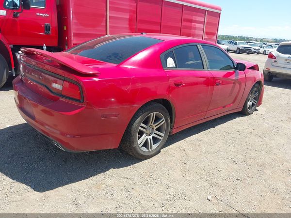 2013 DODGE CHARGER SXT