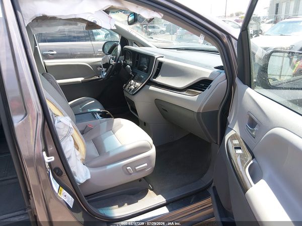 2017 TOYOTA SIENNA XLE 7 PASSENGER