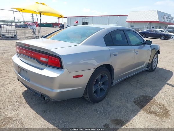 2013 DODGE CHARGER SE