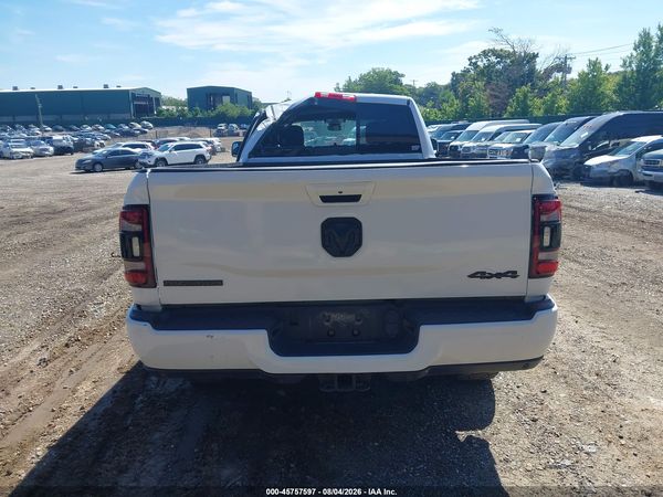 2022 RAM 2500 BIG HORN  4X4 8' BOX