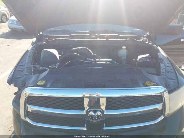 2016 RAM 1500 SLT