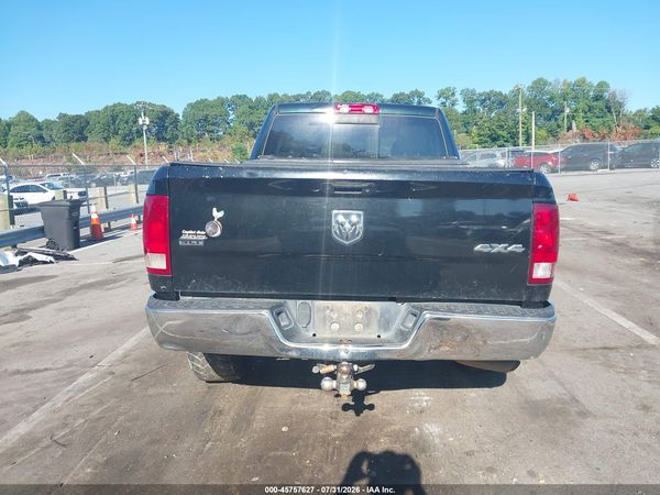 2016 RAM 1500 SLT