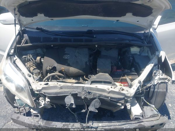 2017 TOYOTA SIENNA LIMITED 7 PASSENGER